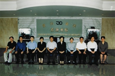 2001年6月1日，时任副省长叶荣宝等辅导来公司查抄领导“三个代表”学教活动