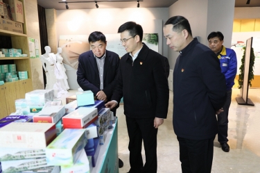 辅导调研 | 平湖市委副书记、代市长周军波一行莅临J9集团纸业调研互换