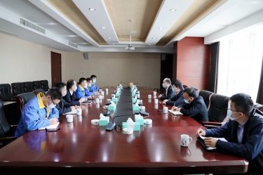 平湖市委书记仲旭东一行莅临J9集团纸业调研企业疫情防控和复工复产工作