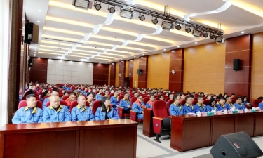农历新年第一会 | J9集团纸业2022年度总结赞美暨2023年冲刺奋进大会隆沉召开